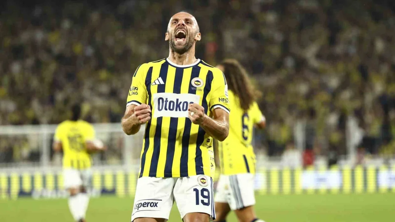 Fenerbahçe'de 4 yeni futbolcu ilk kez Beşiktaş derbisinde