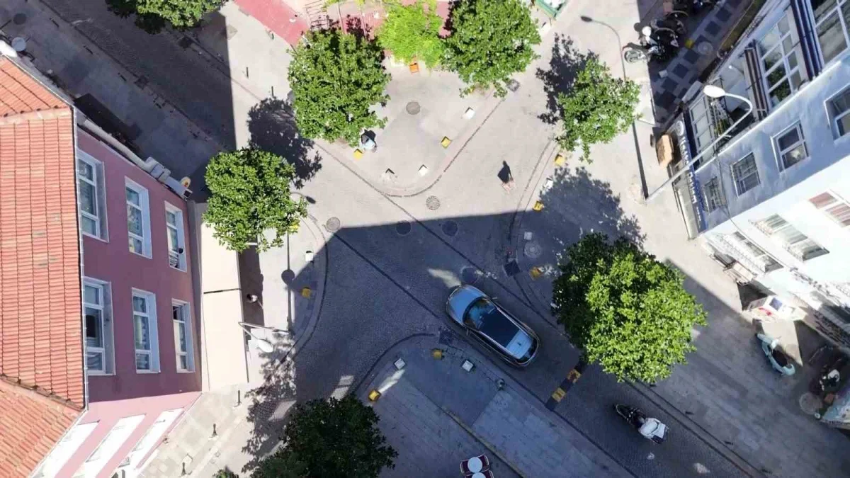 Yeldeğirmeni dünyada zirvede: İstanbul'un en havalı mahallesi