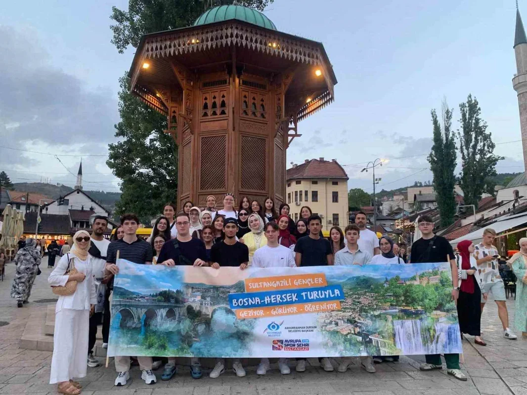 Sultangazi Belediyesi okul birincilerini Bosna Hersek'te ağırladı