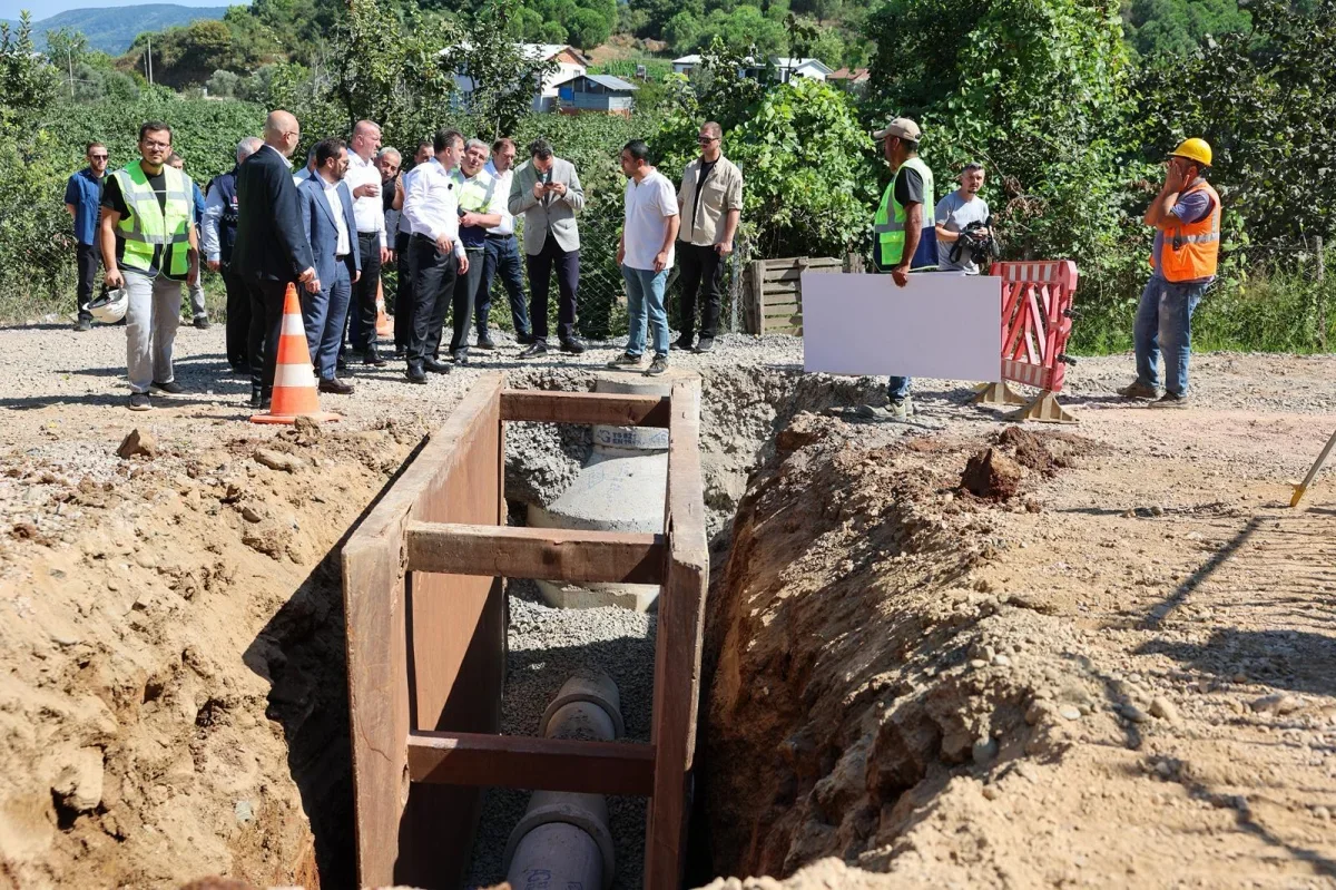 Karacabey'de altyapı, köprü ve yol yatırımları yerinde incelendi