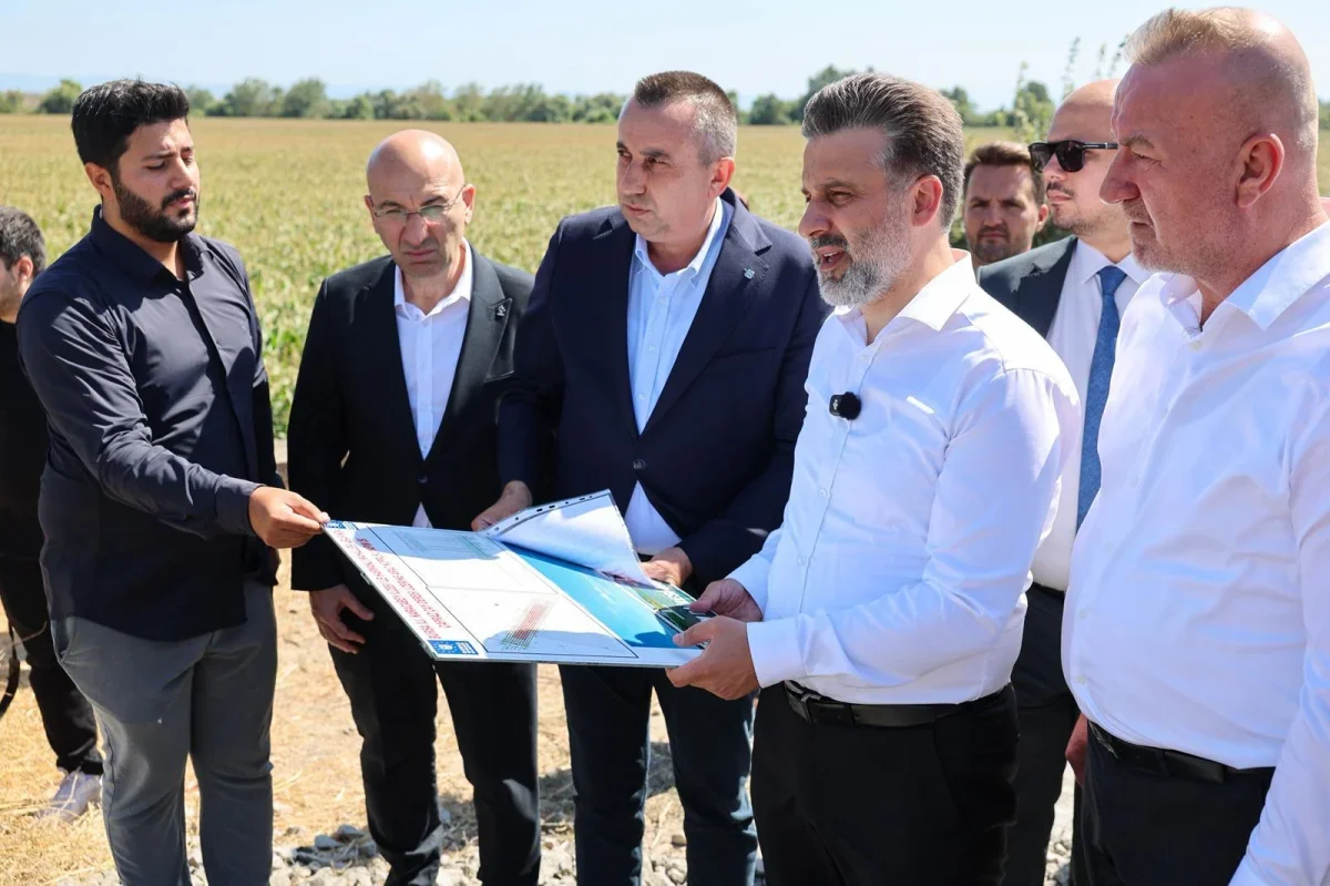 Karacabey'de altyapı, köprü ve yol yatırımları yerinde incelendi