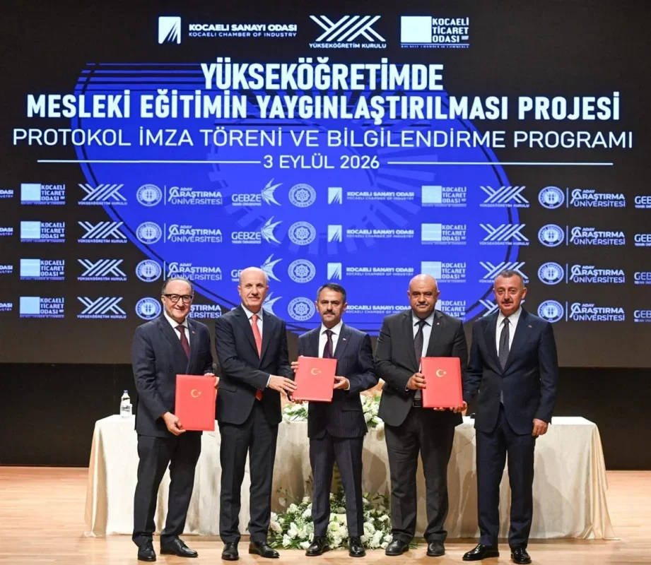 3+1 modeliyle Kocaeli'de üniversite eğitimi sahaya iniyor