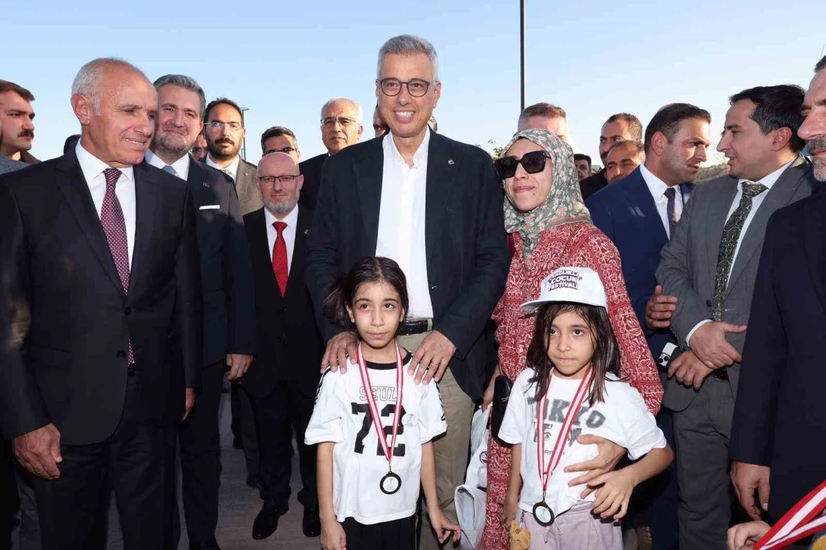 Bakan Memişoğlu: Her 3 kişiden 1'i sigara içiyor