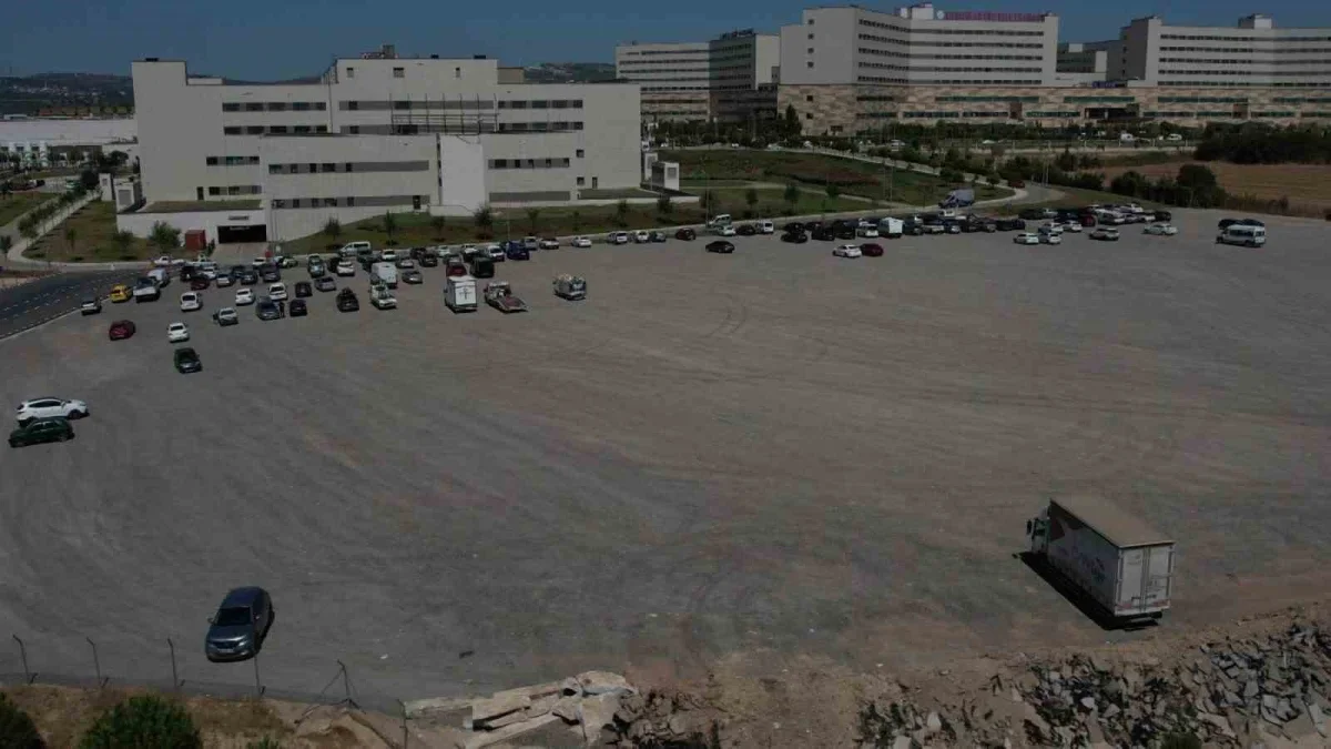 Bursa Şehir Hastanesi'ne 1250 araçlık yeni otopark açıldı