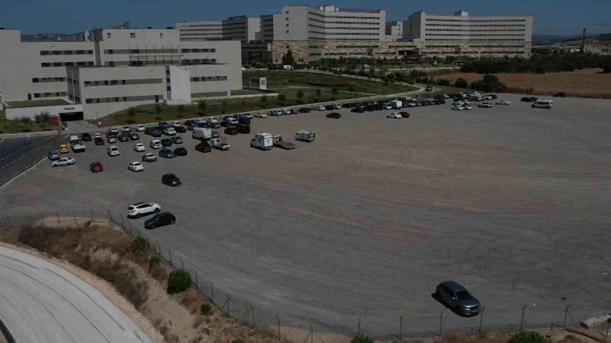 Bursa Şehir Hastanesi'ne 1250 araçlık yeni otopark açıldı