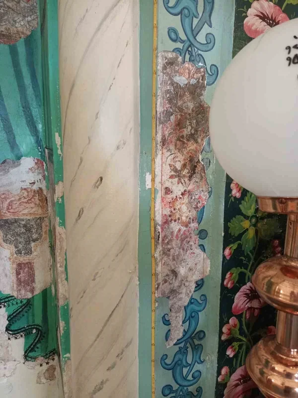Tuz Pazarı Camii'nde sıva döküldü, 550 yıllık tarih ortaya çıktı