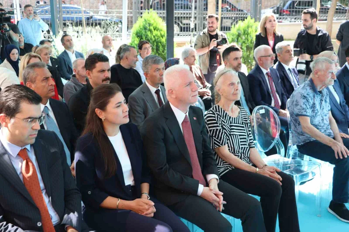 Bakan Göktaş: Yaşlılara hizmetleri aktif hayat anlayışıyla şekillendiriyoruz