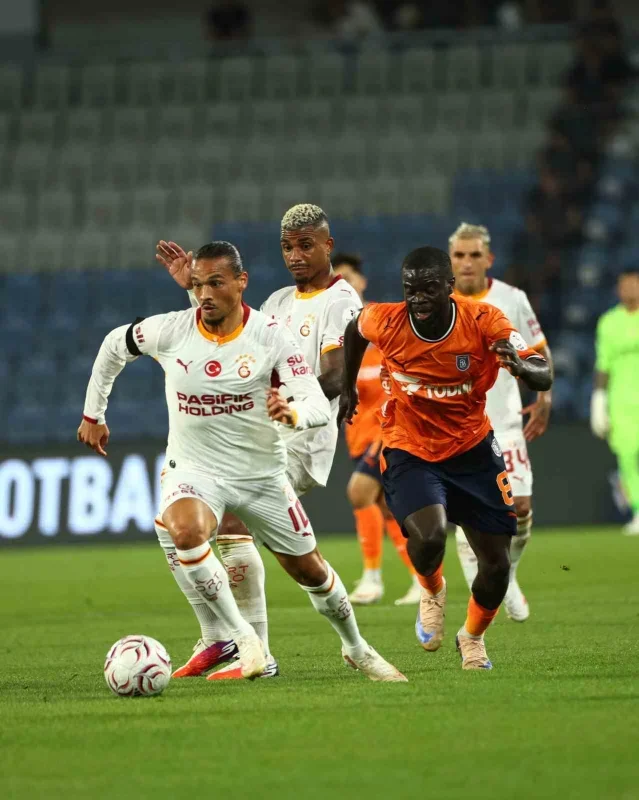 Başakşehir 0-1 Galatasaray | Osimhen ilk yarıda golü attı