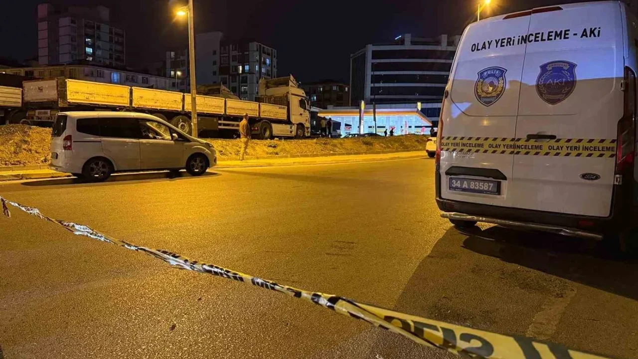 Esenyurt'ta uygulama taksicisi polise ateş açtı, sonra kendini vurdu