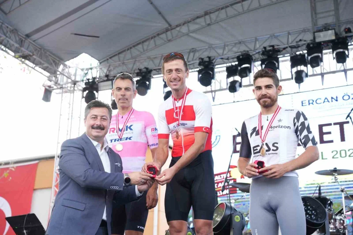Yenişehir'de bisiklet yarışı nefes kesti: Gökhan Ulutaş birinci