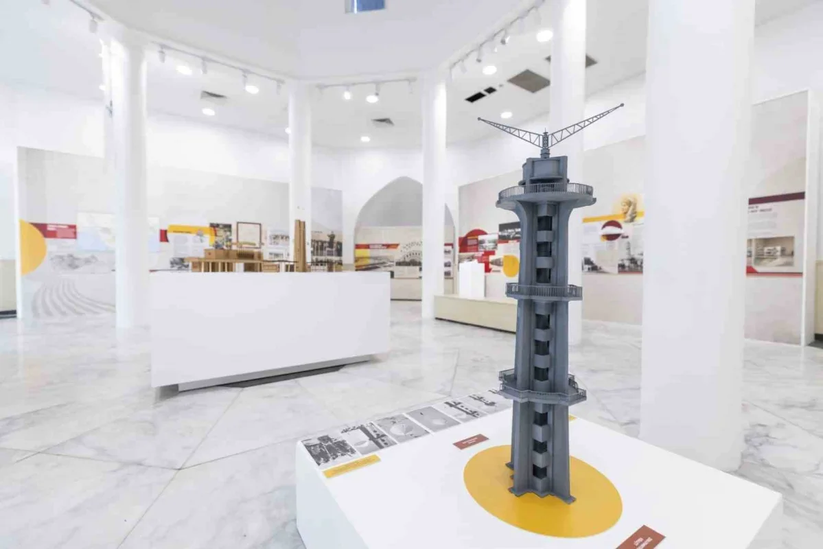 Kültürpark 90 Yaşında sergisi İzmir'de ziyaretçilere açıldı