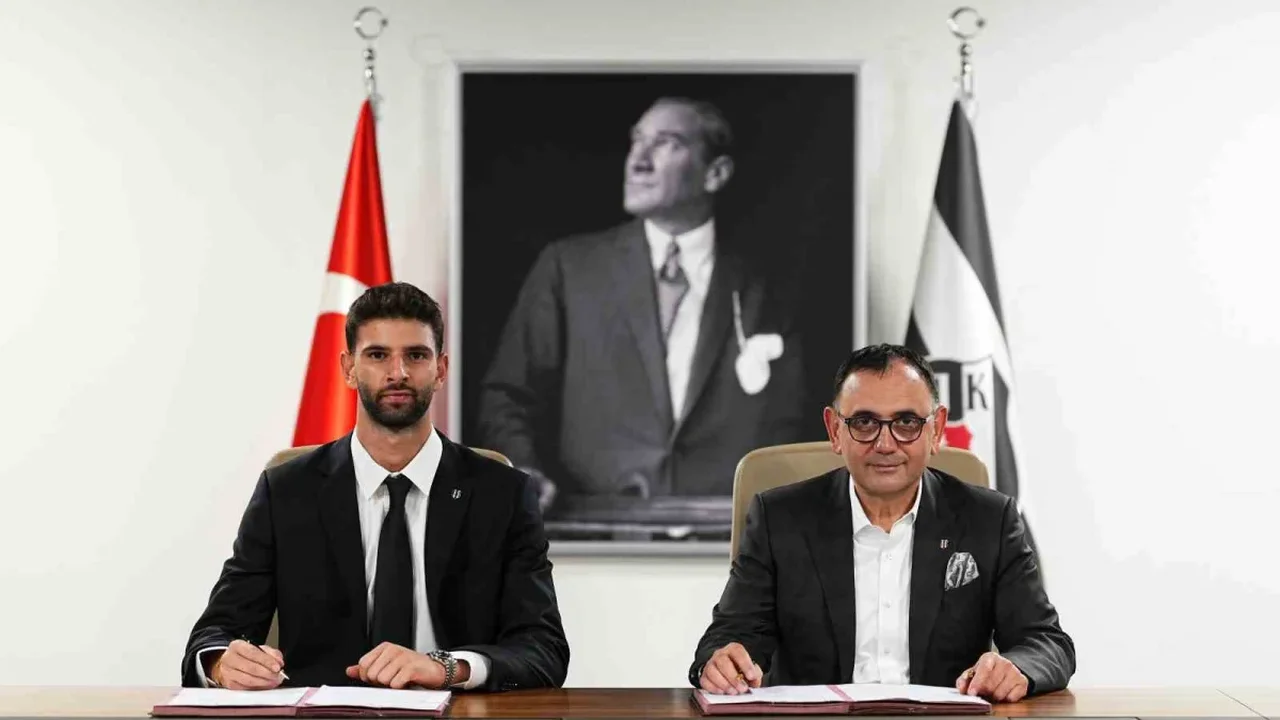 Beşiktaş transfer döneminde 10 oyuncu aldı, 16 isimle ayrıldı
