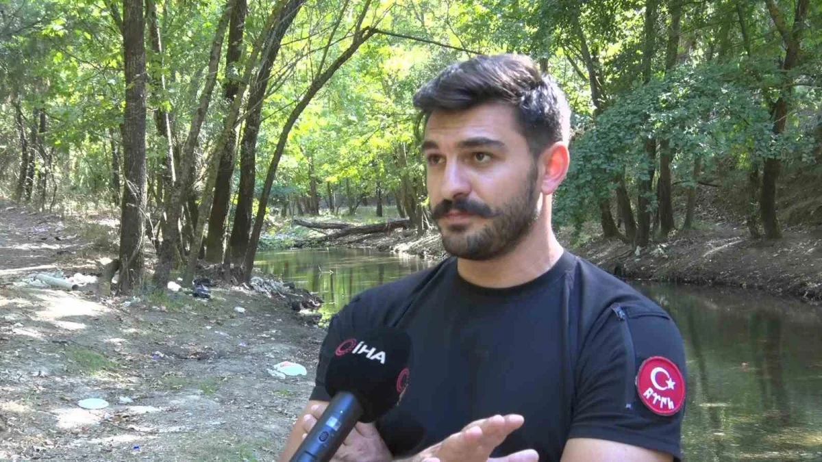 Emre Aydın derelerde altın arıyor: Günde 5 gram çıkarıyor