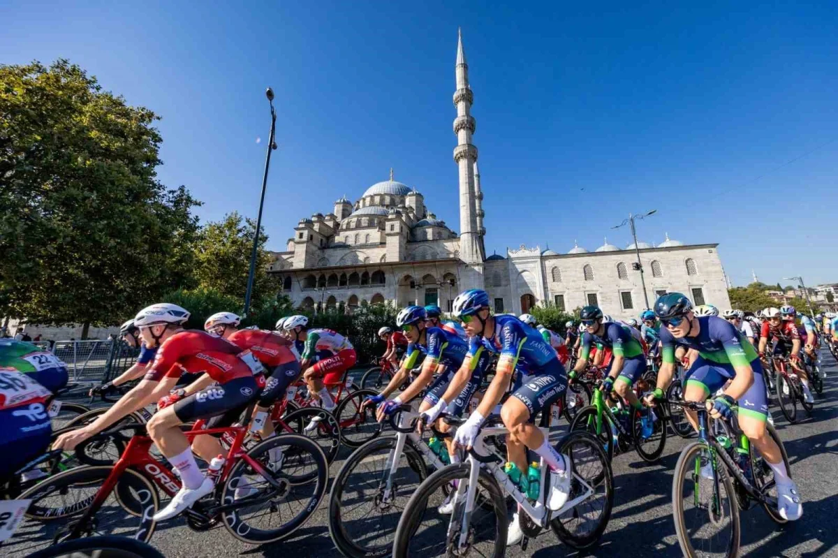 Tour of İstanbul'da üçüncü etabı Daniil Pronskiy kazandı