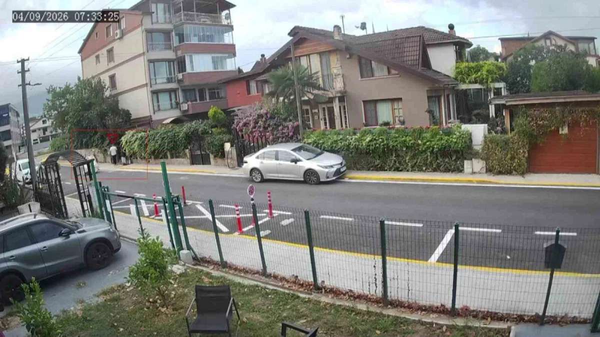 Başiskele'de hırsızlık avı kamerada: Bahçeleri tek tek gezdiler