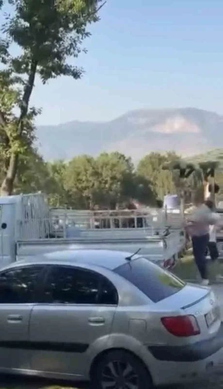 Cumalıkızık Kent Parkı'nda iki aile arasında kavga çıktı