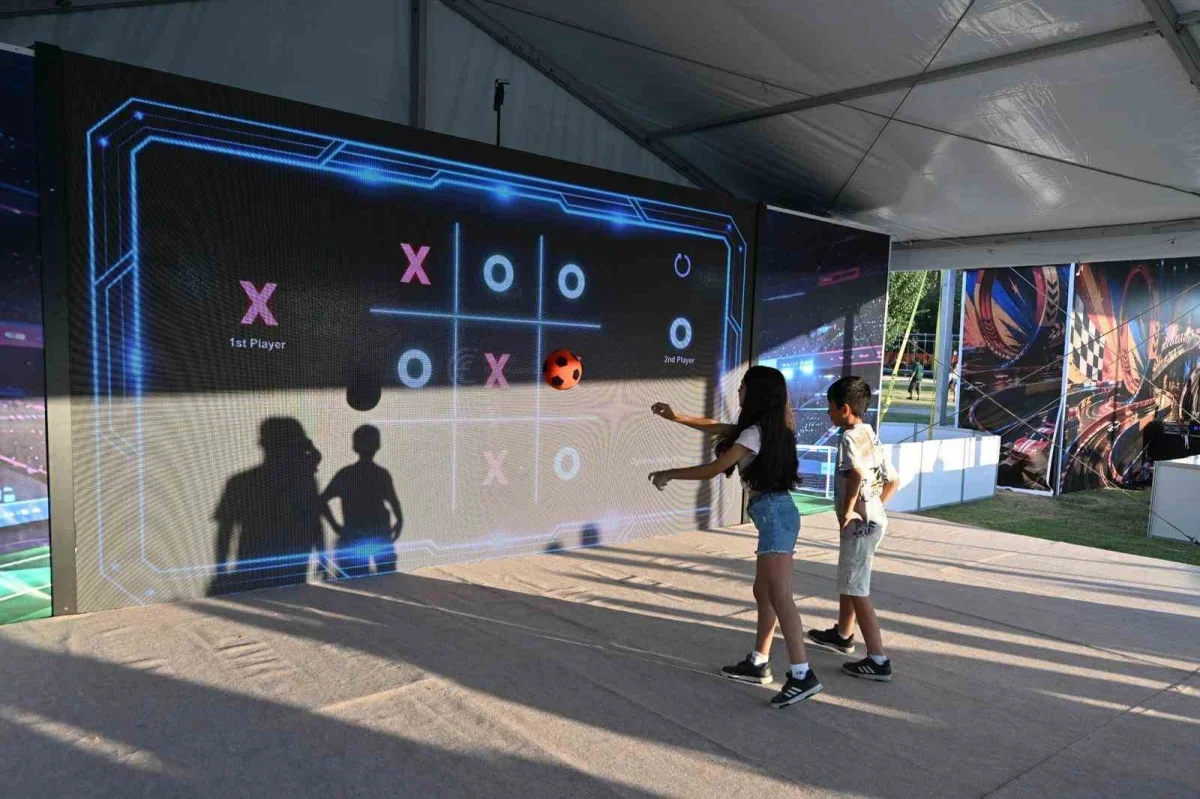 İzmir Enternasyonal Fuarı'nda kültür, sanat ve eğlence