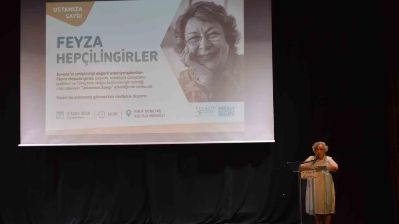 Ayvalık'ta Feyza Hepçilingirler'e "Ustamıza Saygı" gecesi