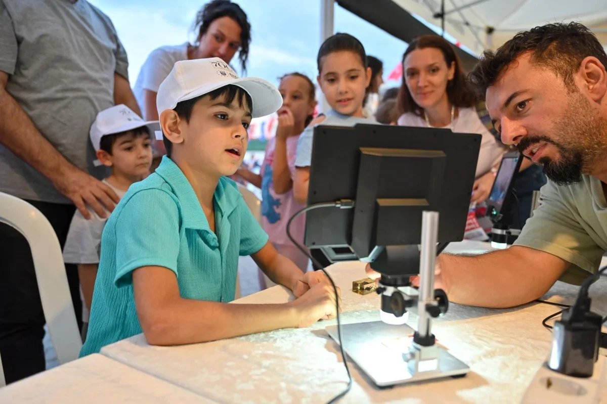 Nilüfer'de çocuk şenliği: Görükle Dumlupınar İlkokulu'nda renkli gün