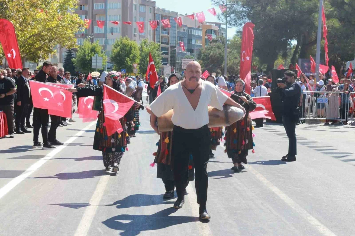 Balıkesir kurtuluşunda tülütabaklar yine ilgi odağı oldu
