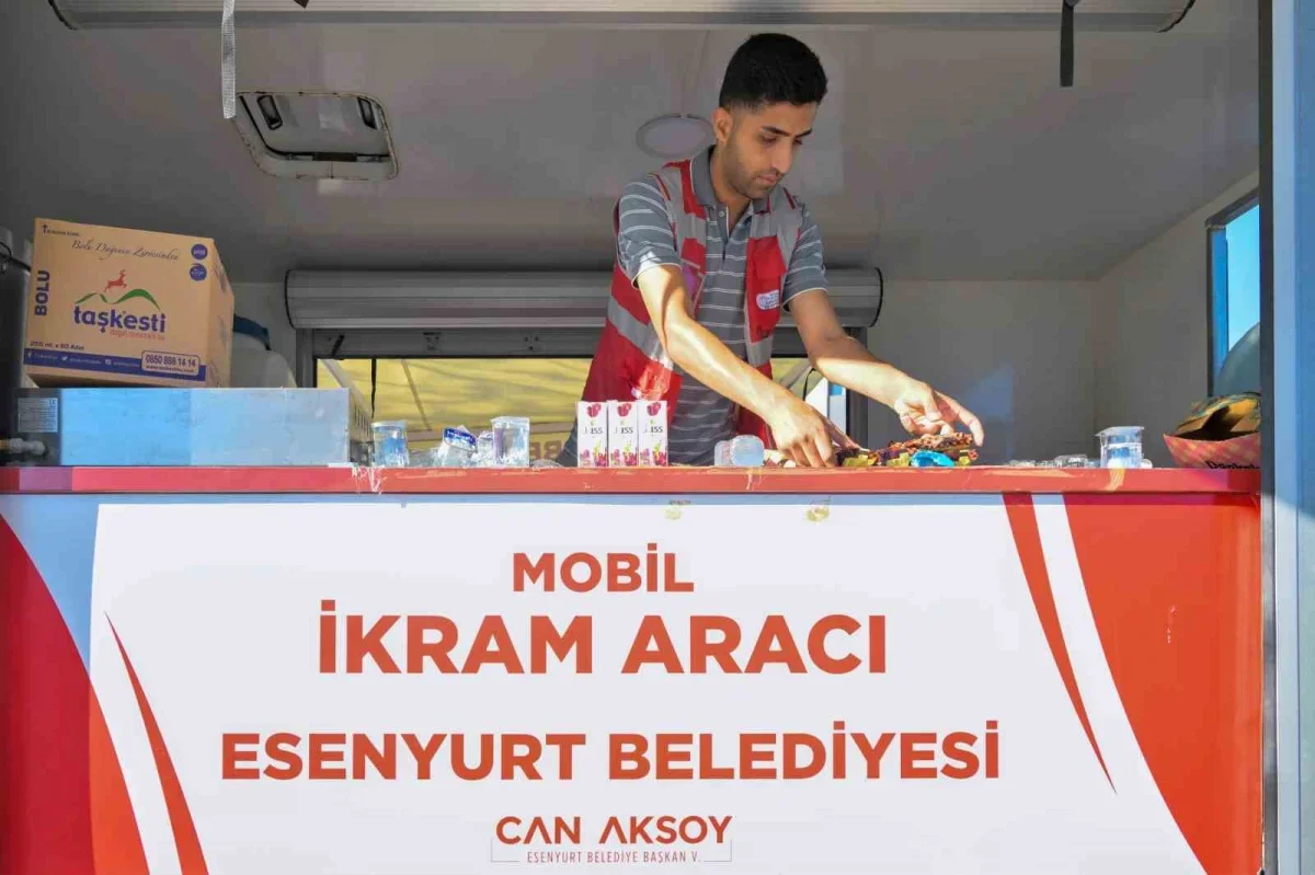 Esenyurt Belediyesi KPSS adaylarına sınav öncesi ikram desteği