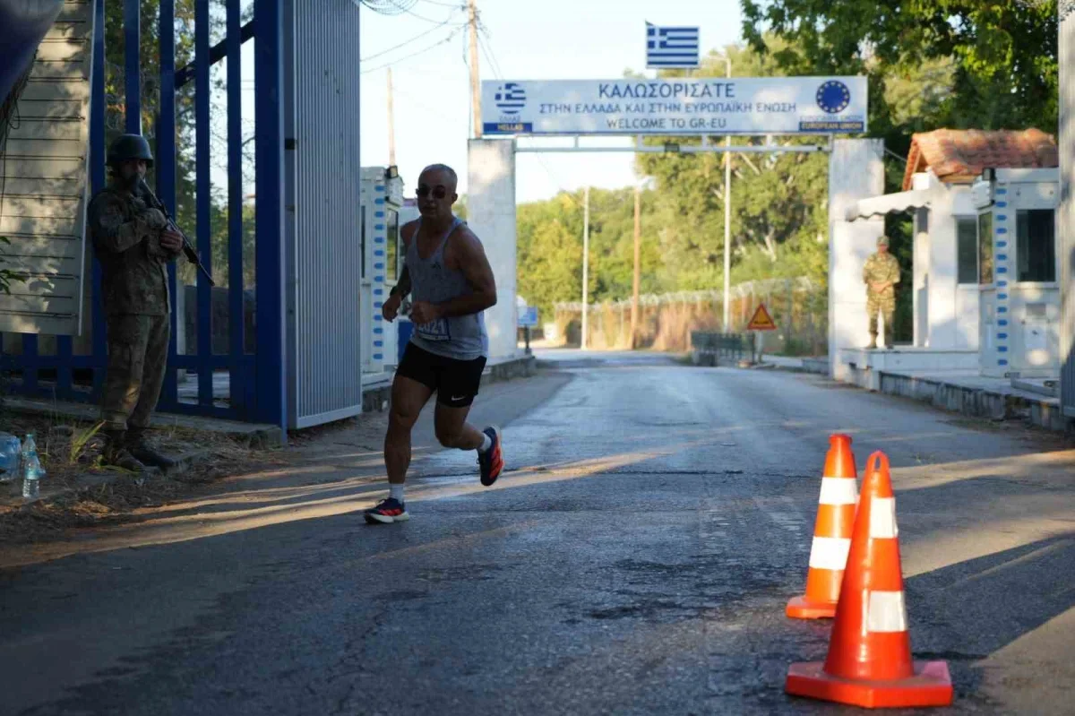 Edirne Maratonu'nda 1071 sporcu Selimiye'de koştu