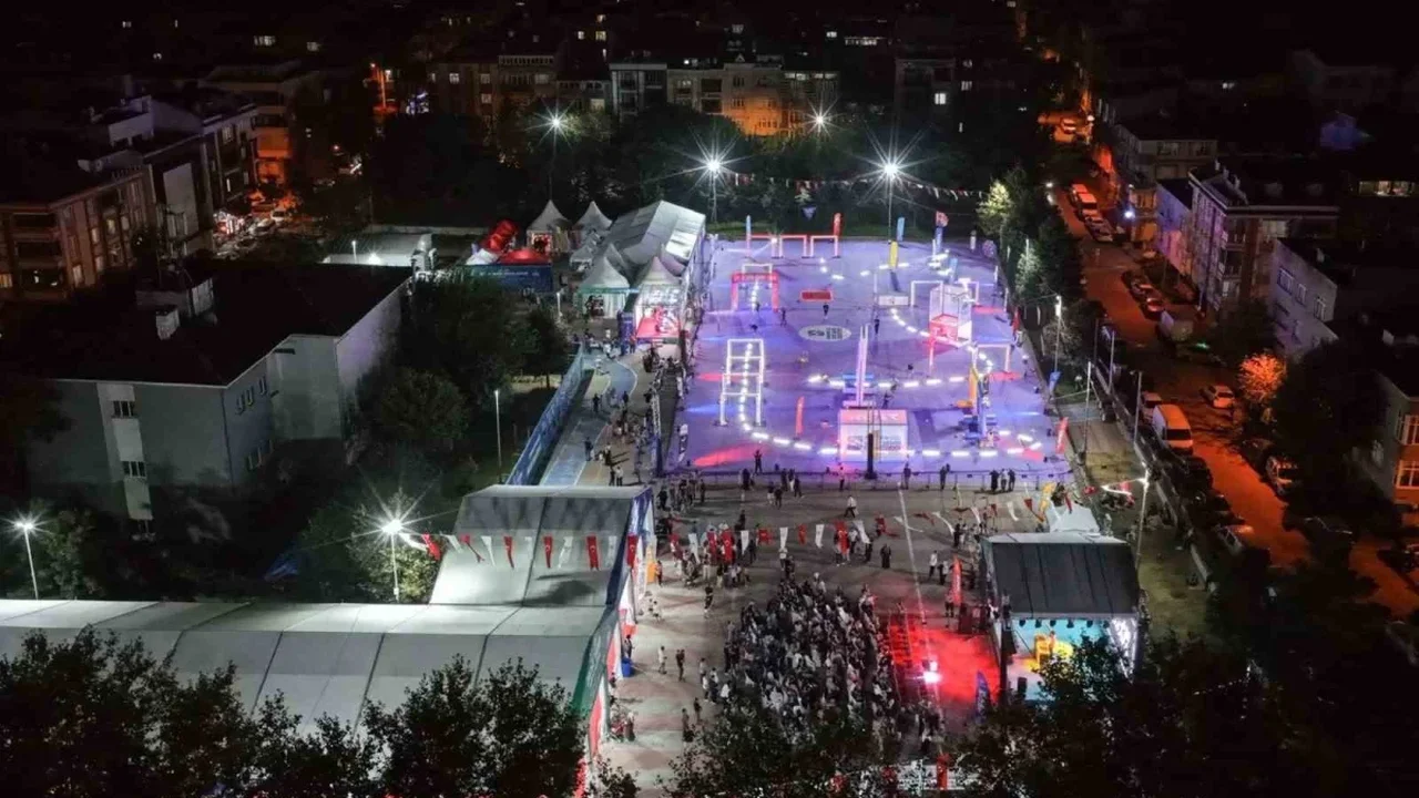Sultangazi'de DroneRace'26 heyecanı: 12 ülkeden 70 sporcu