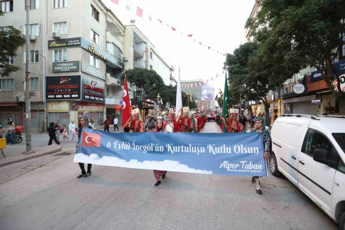İnegöl'de 6 Eylül kutlamaları kortej ve bando ile sona erdi