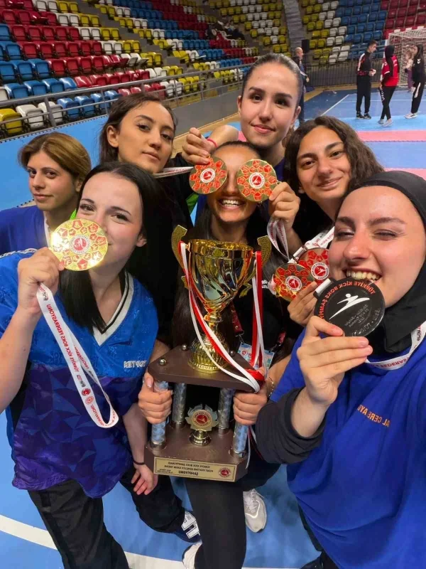 Gizem Yıldız, WAKO Dünya Kick Boks Şampiyonası'nda görevde