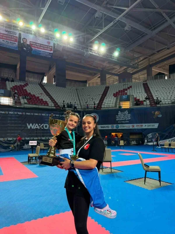 Gizem Yıldız, WAKO Dünya Kick Boks Şampiyonası'nda görevde