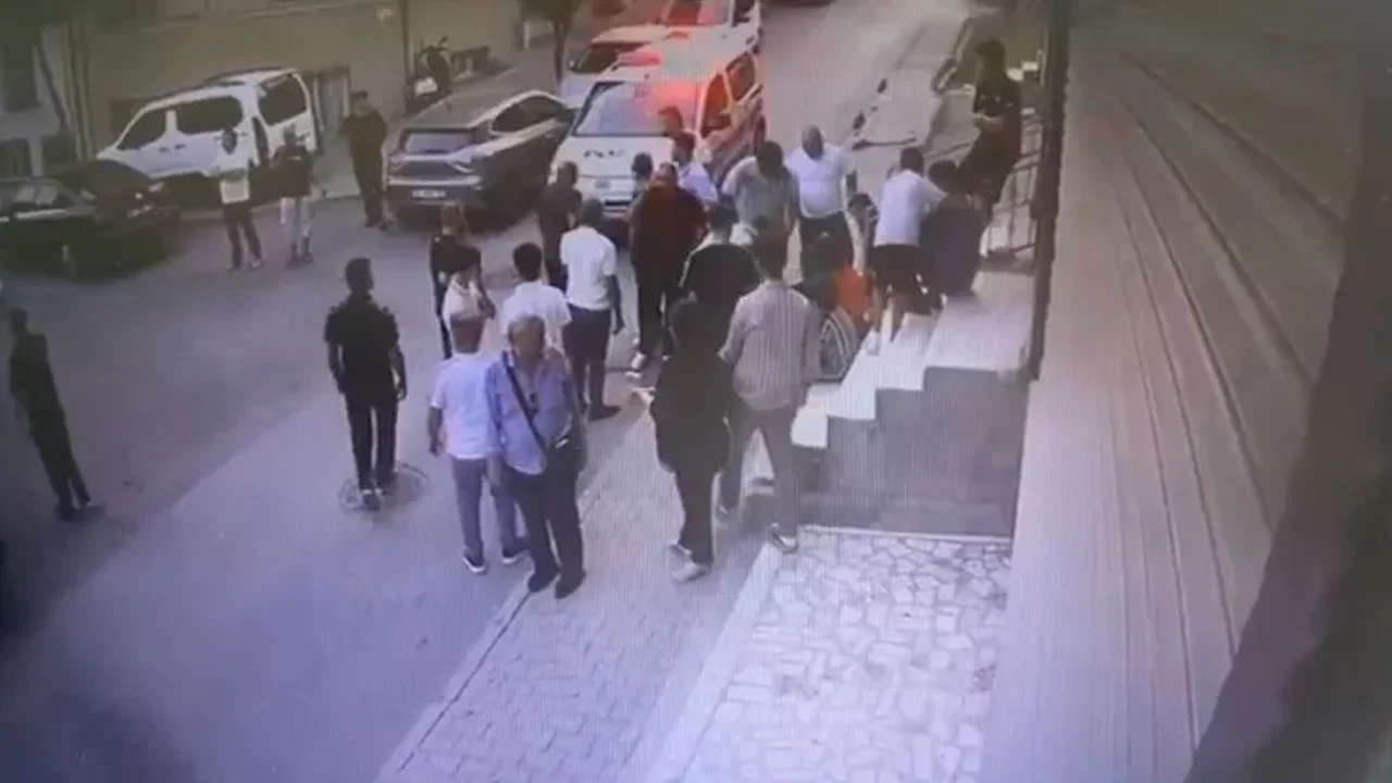 Küçükçekmece'de silahlı kavga: 11 yaşındaki çocuk yaralandı