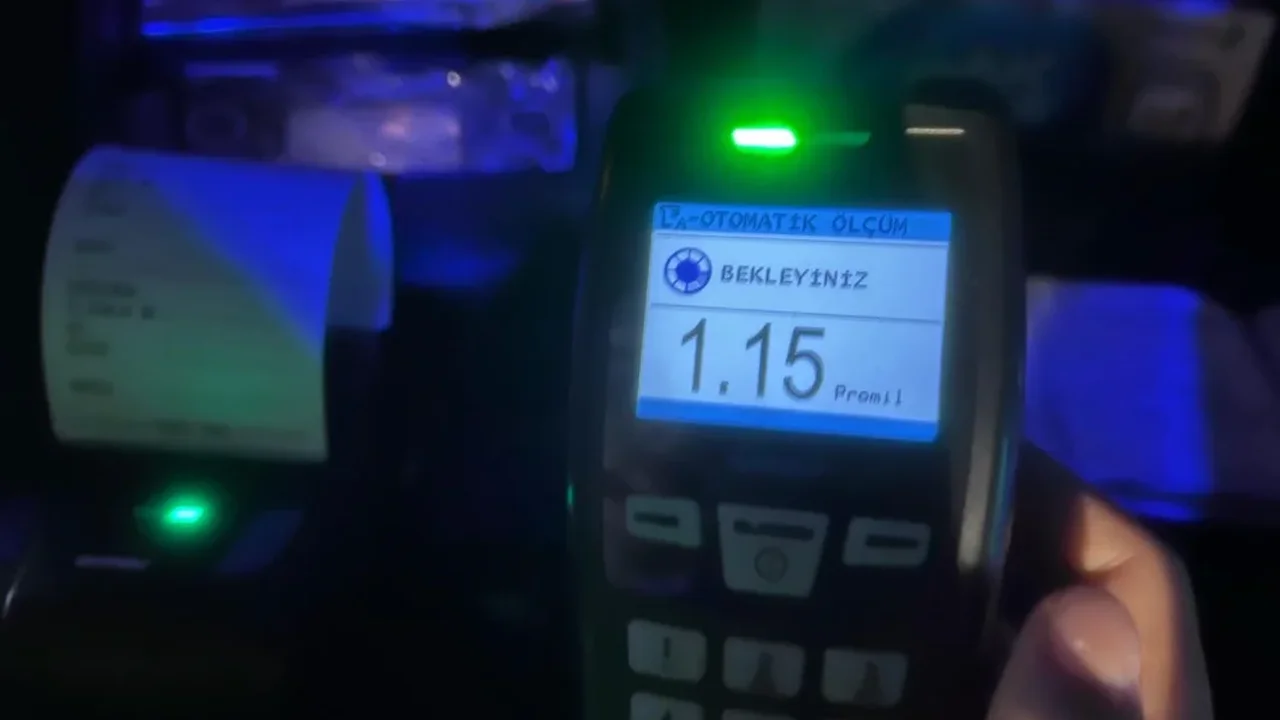Mudanya'da alkollü sürücü motosikletliye çarptı: 1 yaralı