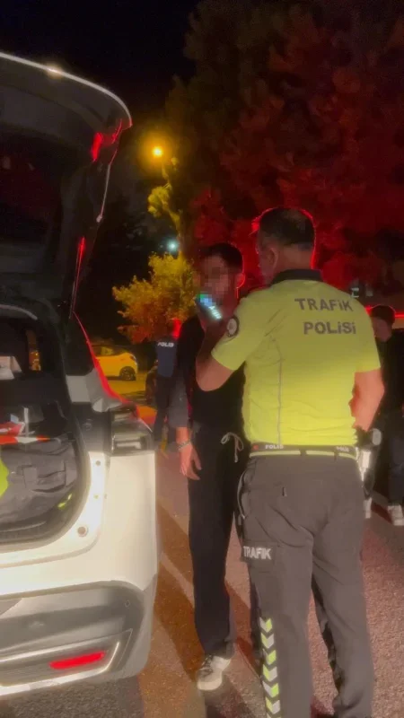 Mudanya'da alkollü sürücü motosikletliye çarptı: 1 yaralı