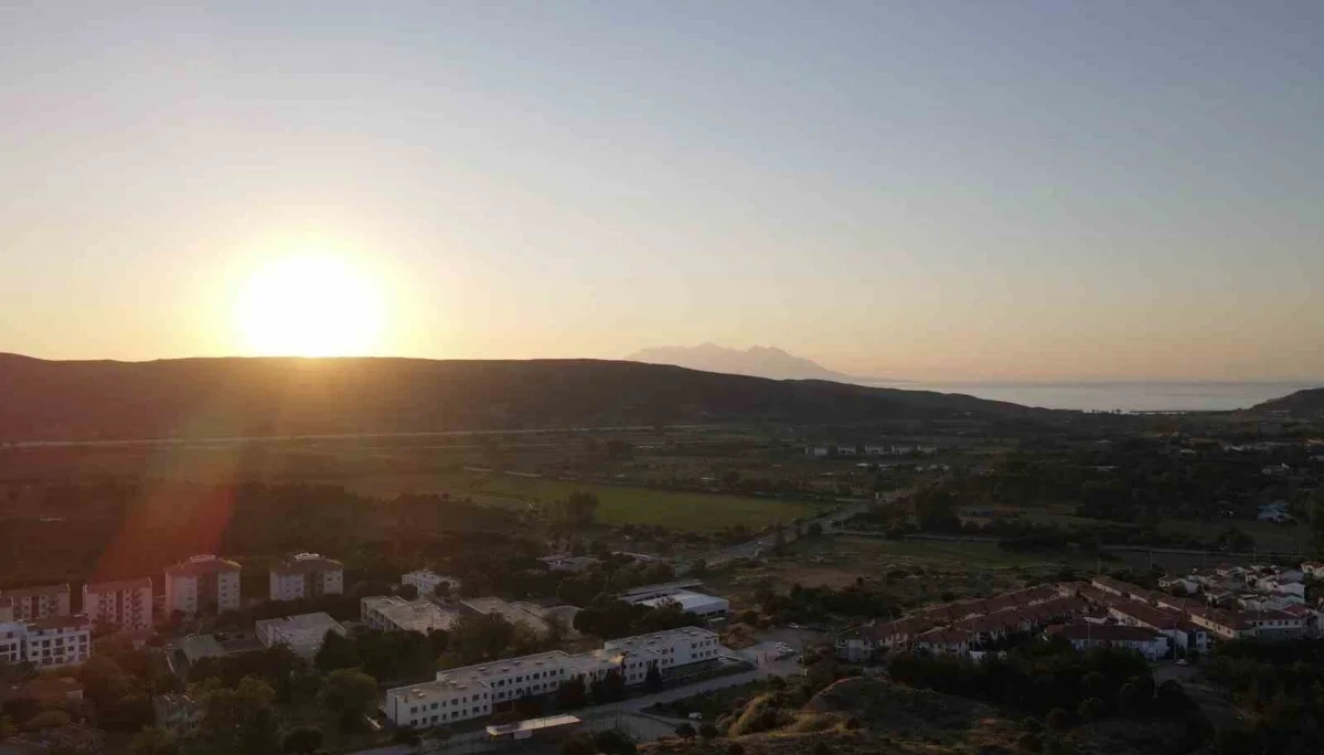 Gökçeada'nın doğal güzellikleri ve rüzgârı ilgi çekiyor