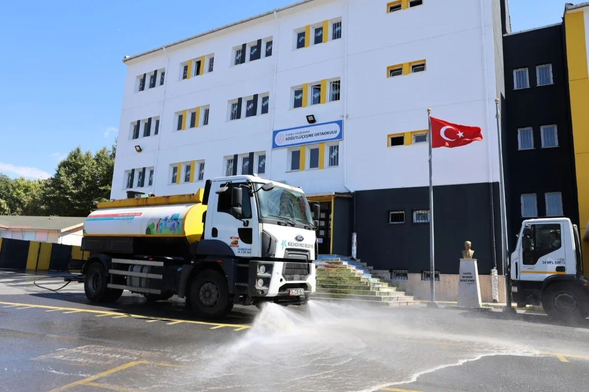 Küçükçekmece'de okullar 2026-2027 yılına hazırlandı