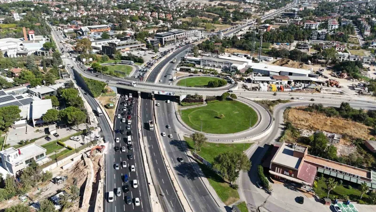 Bursa Mudanya Yolu'ndaki Yeni Geçit Köprüsü trafiğe açıldı
