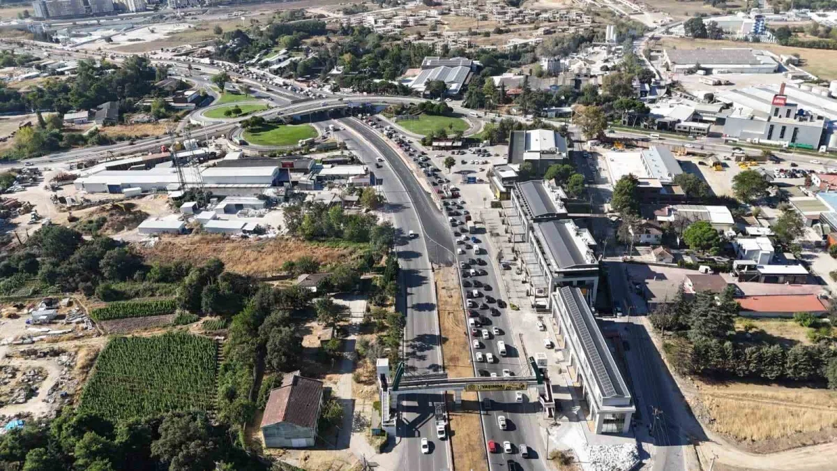 Bursa Mudanya Yolu'ndaki Yeni Geçit Köprüsü trafiğe açıldı