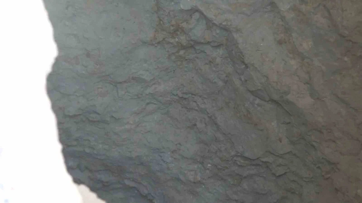 Bursa'da define tüneli iddiası: Kiralık evde şaşırtan kazı