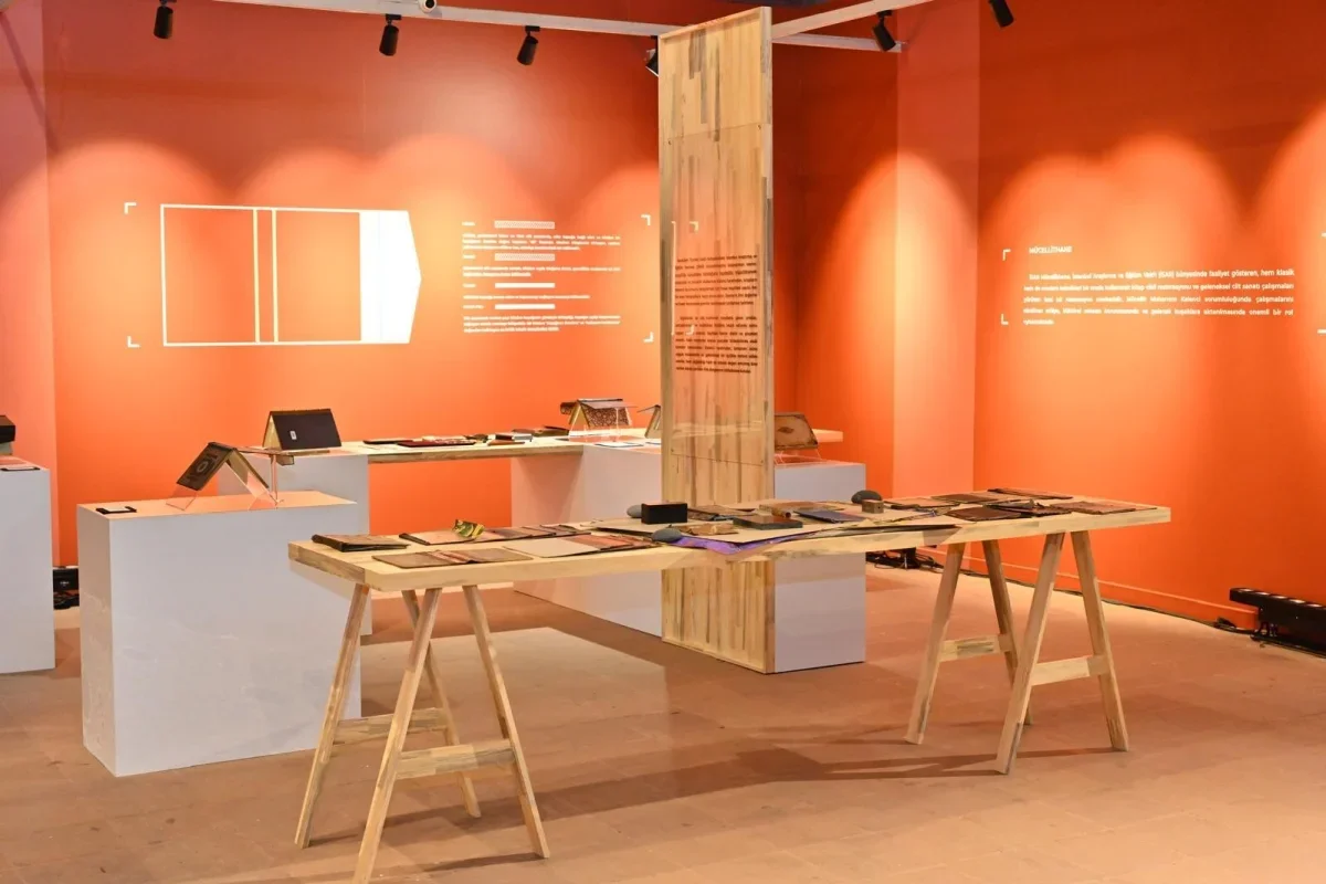 Eksim Holding 40'ıncı yılını Kitaba Vefa sergisiyle kutladı