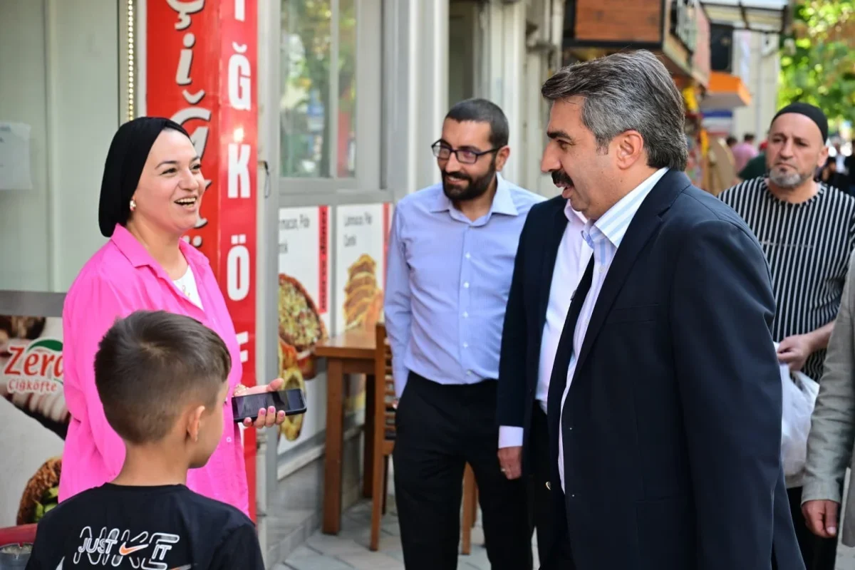 Oktay Yılmaz'dan Kurtuluş Caddesi'nde esnaf ziyareti