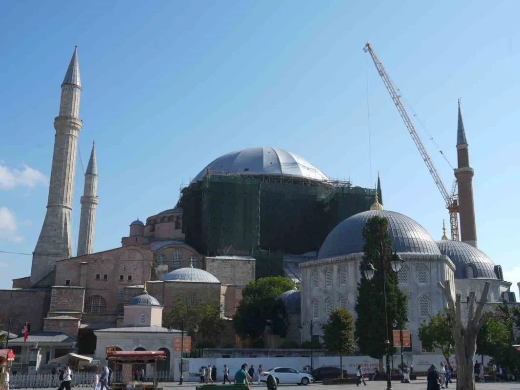 Ayasofya'nın doğu yarım kubbesinde güçlendirme başlıyor