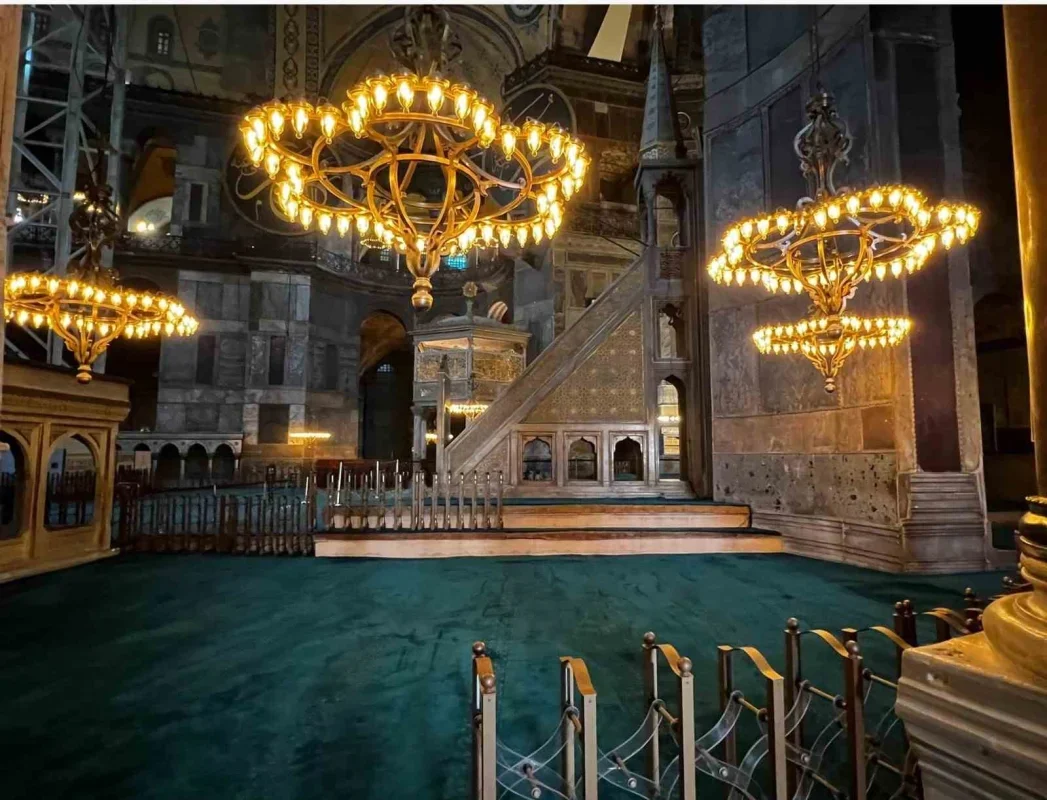 Ayasofya'nın doğu yarım kubbesinde güçlendirme başlıyor
