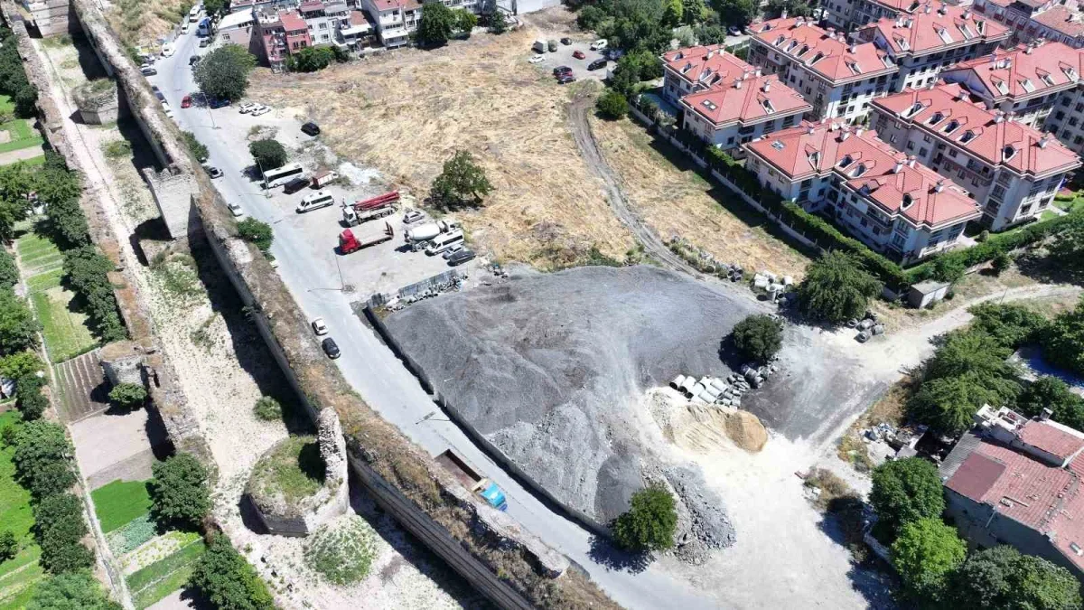 Fatih'te Yedikule Bostanları yeniden tarıma açılıyor