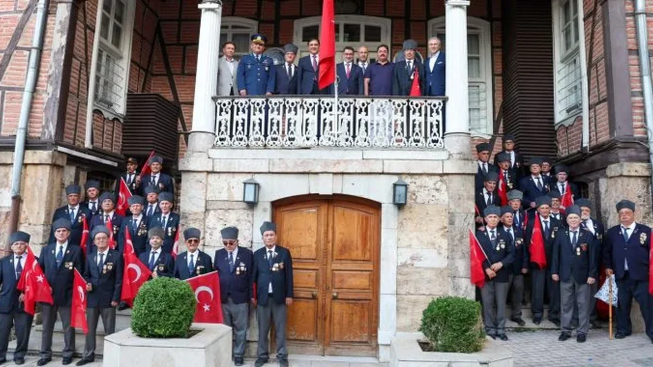 Bursa'nın kurtuluşu Orhangazi Parkı'nda törenle anıldı
