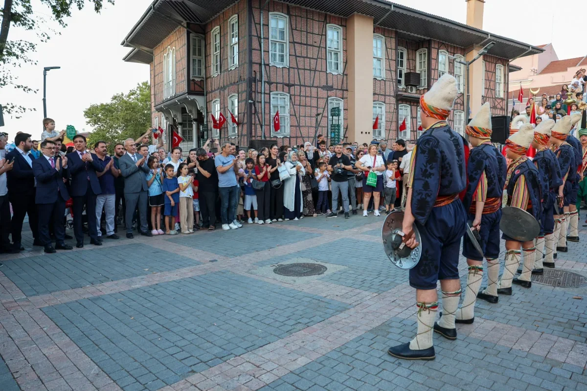 Bursa'nın kurtuluşu Orhangazi Parkı'nda törenle anıldı