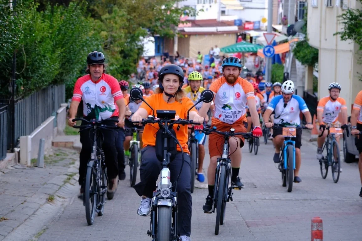 Kandıra'da 324 bisikletçi Kocaeli Turizm ve Bisiklet Festivali'nde buluştu