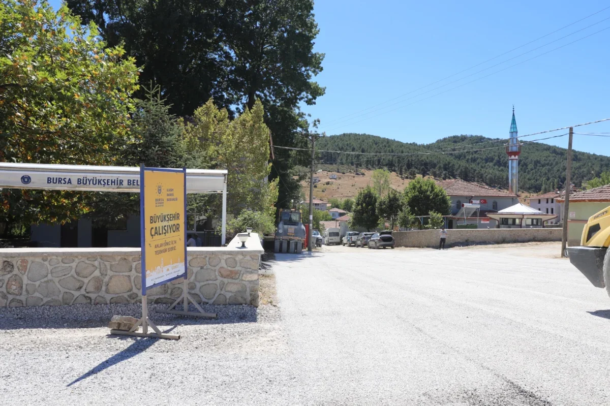 Keles'te 12,6 kilometrelik yol yenileme çalışması başladı