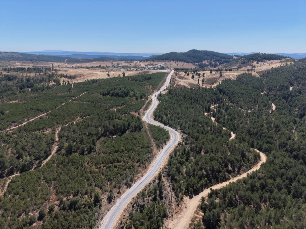 Keles'te 12,6 kilometrelik yol yenileme çalışması başladı