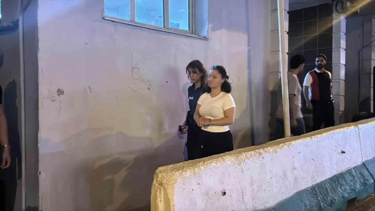 Bursa'da ters yönde yakalanan alkollü kadın tutuklandı