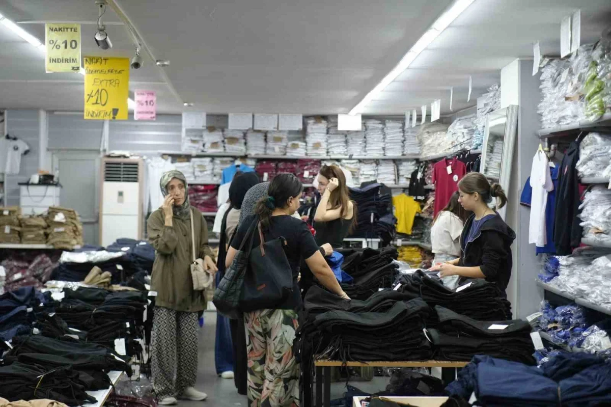 Okul formalarında sahte etiket uyarısı: Polyester tuzağına dikkat